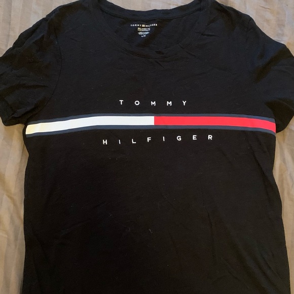 Tommy Hilfiger T-shirt - Picture 1 of 1